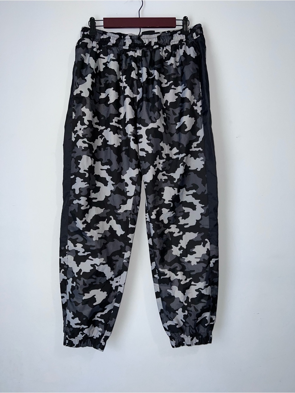 Nike Camo Woven Track Pants Black Grey Camouflage Mesh Joggers Mens L *FLAWED